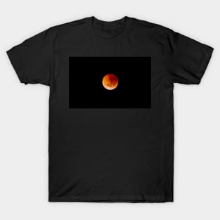 Blood Red Moon Lunar Eclipse, July 2018, Yarra Boulevard, Melbourne, Victoria, Australia T-Shirt